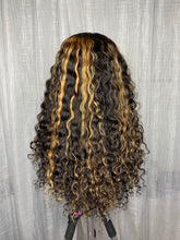 Load image into Gallery viewer, Royal Touch